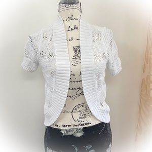 💕White Crochet Shrug St. John’s Bay Short Sleeve